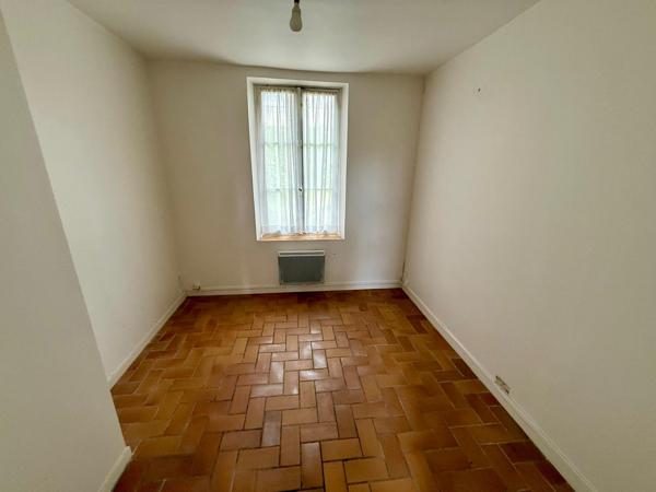 Maison
         12 pièces
        - 173 m² 346 500 € *
