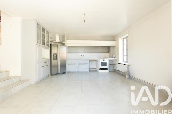 Maison à vendre 5 pièces 143 m² Pujaut