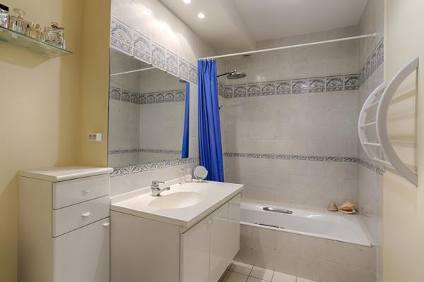 A vendre – Propriété d’exception en première ligne à Saint-Philibert, avec vue mer imprenable et plage à pied