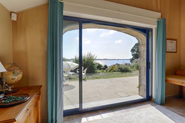 A vendre – Propriété d’exception en première ligne à Saint-Philibert, avec vue mer imprenable et plage à pied