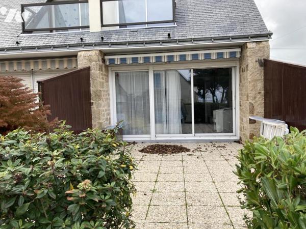 A VENDRE St PIERRE QUIBERON Appartement vue et accès direct à la mer - ref 37N
