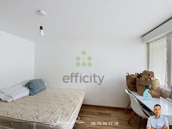 Maison
         7 pièces
        - 110 m² Exclusivité 184 000 € *