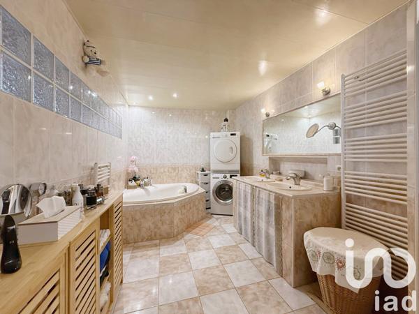 Appartement 4 pièces de 95 m² à Vitry-sur-Orne (57185)