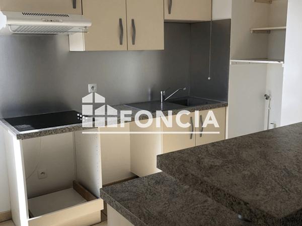 Location Appartement 4 pièces 73.77 m² - 2 PLACE DU MARCHE Dreux 28100