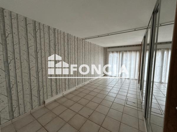 Location Maison 5 pièces 121 m² - 16 RUE ALAIN RENE LESAGE Orleans La Source 45100