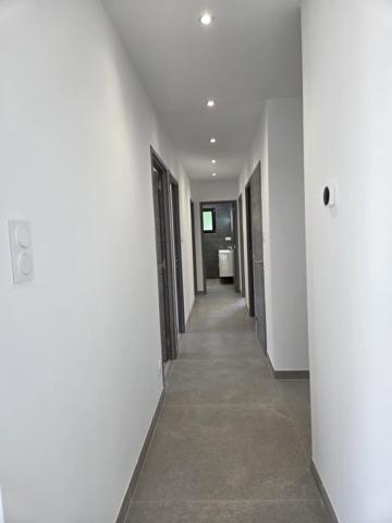 Maison d'Architecte de 2025 de plain pied de 130 m² avec des prestations de qualité au coeur de sébazac