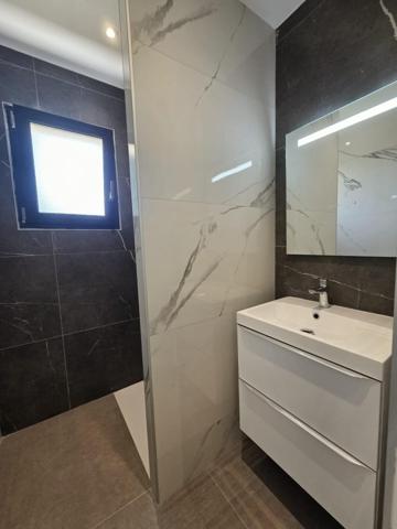 Maison d'Architecte de 2025 de plain pied de 130 m² avec des prestations de qualité au coeur de sébazac