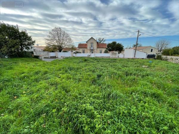 Terrain à Batir à vendre à Andilly en Charente-Maritime (17230), ref : BE 481