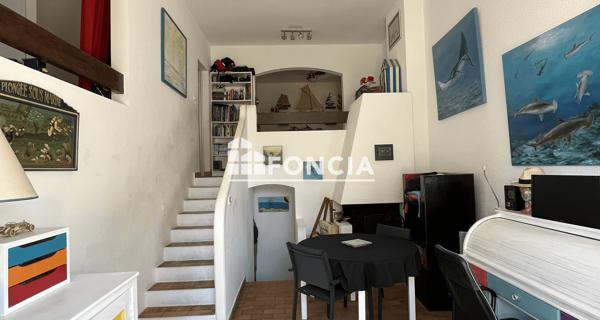 À vendre Appartement 4 pièces 76.47 m² - Saint-cyr-sur-mer 83270