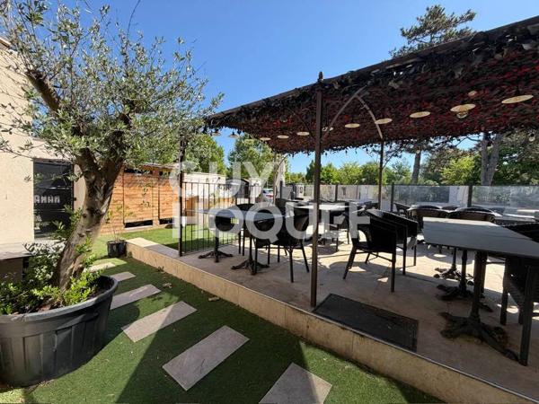 Maison L'Isle-sur-la-Sorgue, partage des eaux   de  120 m2