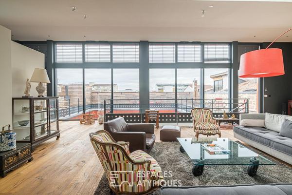 Loft d’exception avec rooftop, piscine, ascenseur et garage au coeur des Chartrons