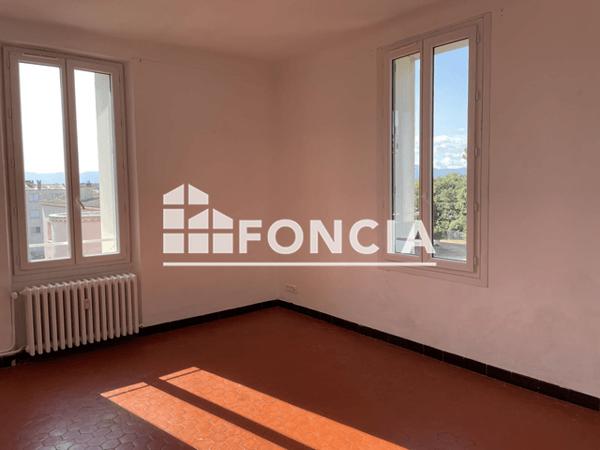 Location Appartement 3 pièces 62.02 m² - 181 AVENUE DU VERDUN Le Cannet Des Maures 83340