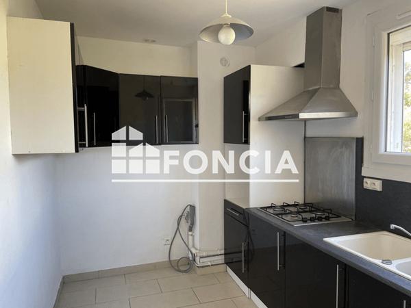 Location Appartement 3 pièces 62.02 m² - 181 AVENUE DU VERDUN Le Cannet Des Maures 83340