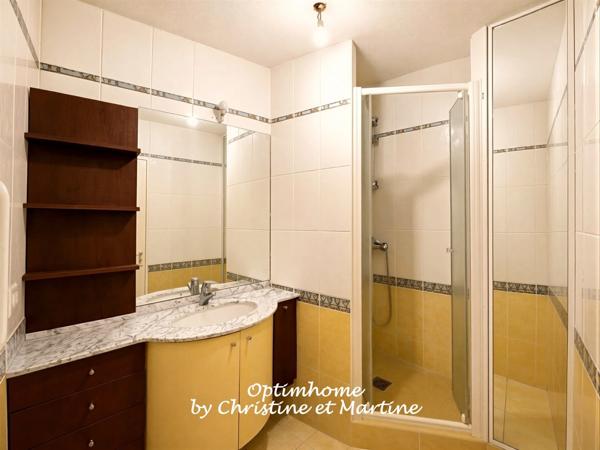 Rare à Chamalières : T4 avec terrasse 40 m², jardin privatif, piscine et garage