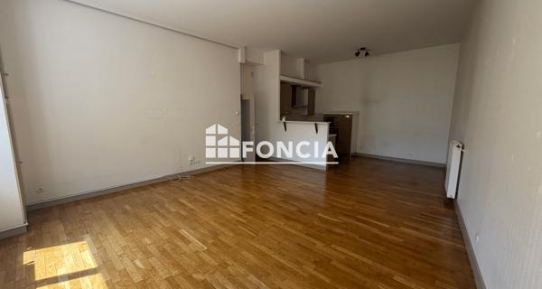 Location Appartement 3 pièces 85.2 m² - Villeurbanne 69100