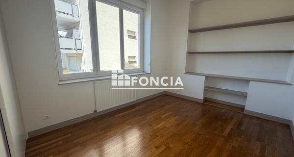 Location Appartement 3 pièces 85.2 m² - Villeurbanne 69100