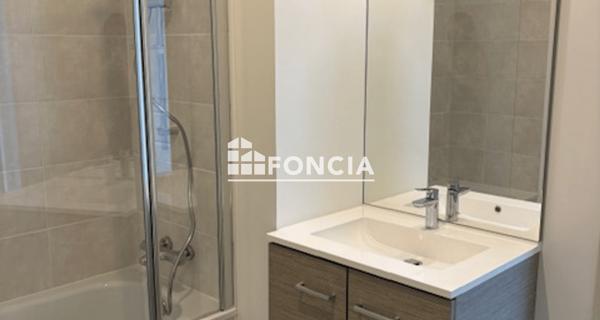 Location Appartement 4 pièces 82.11 m² - Avignon 84000
