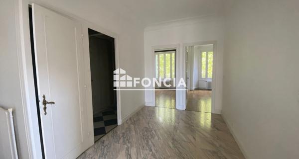 Location Appartement 3 pièces 76.11 m² - Lyon 69006