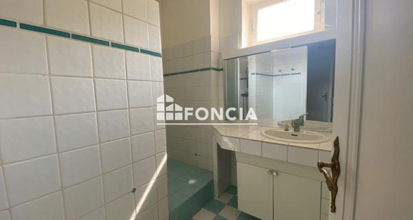 Location Appartement 3 pièces 76.11 m² - Lyon 69006