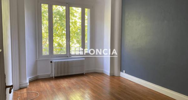 Location Appartement 3 pièces 76.11 m² - Lyon 69006