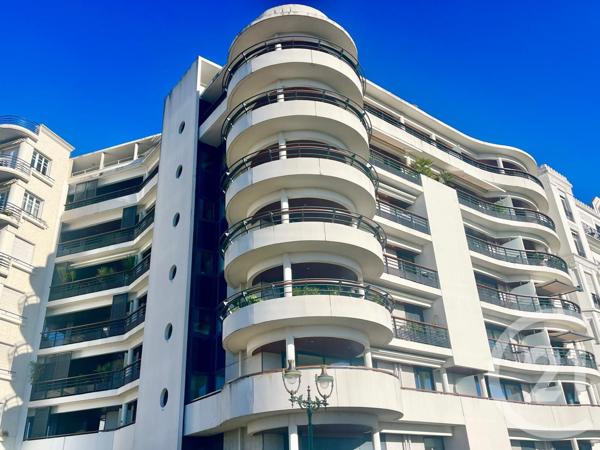 Appartement à vendre  7 pièces - 177 m2 PAU - 64