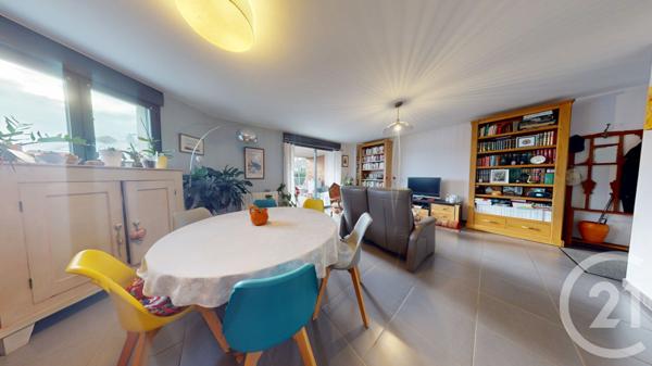 Appartement T3 à vendre  3 pièces - 88,10 m2 ONET LE CHATEAU - 12