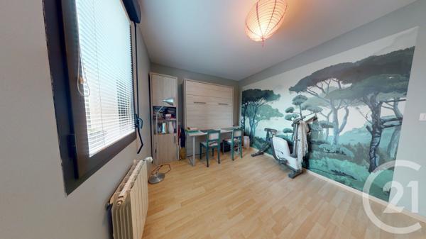 Appartement T3 à vendre  3 pièces - 88,10 m2 ONET LE CHATEAU - 12