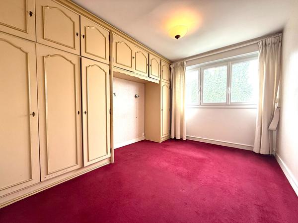 appartement vannes 4 chambres avec ascenseur, terrasses et place de parking