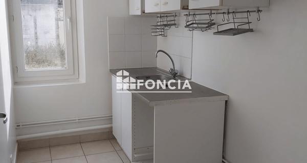 Location Appartement 2 pièces 47.94 m² - Dreux 28100