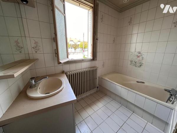 Saint-Ferjeux : vaste maison de 180 m² à fort potentiel – familiale ou investissement