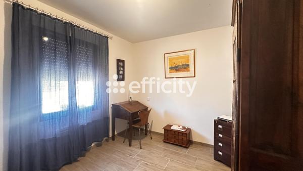 Maison
         5 pièces
        - 94 m² 315 000 € *