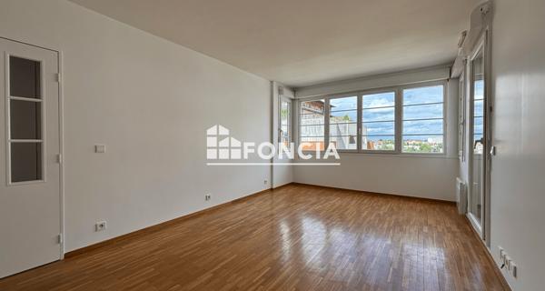 Location Appartement 2 pièces 54 m² - Saint-germain-en-laye 78100