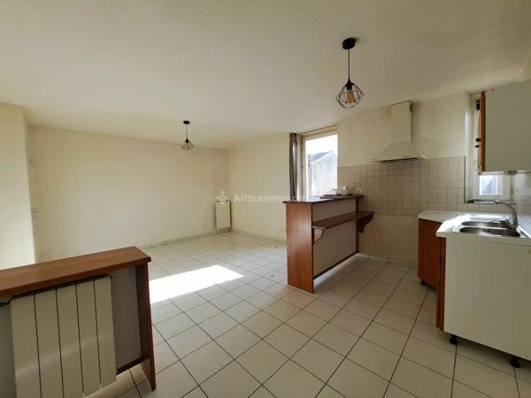 Location Appartement 2 pièces 45 m2 à Carmaux