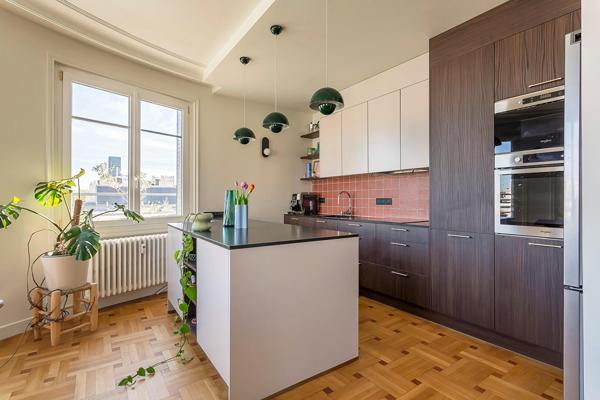 Rénovation contemporaine avec balcon quartier Préfecture