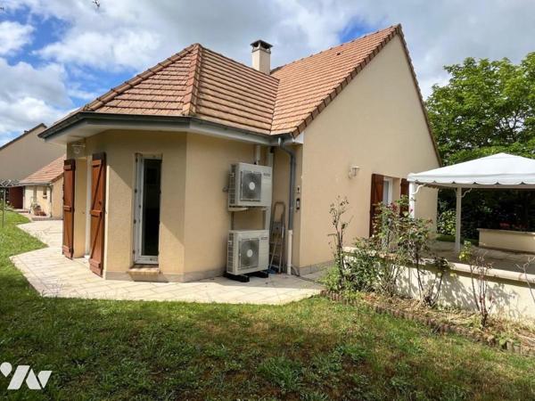 LA GUIERCHE Superbe pavillon de plain-pied sur 1173m², à 15 min du Mans
