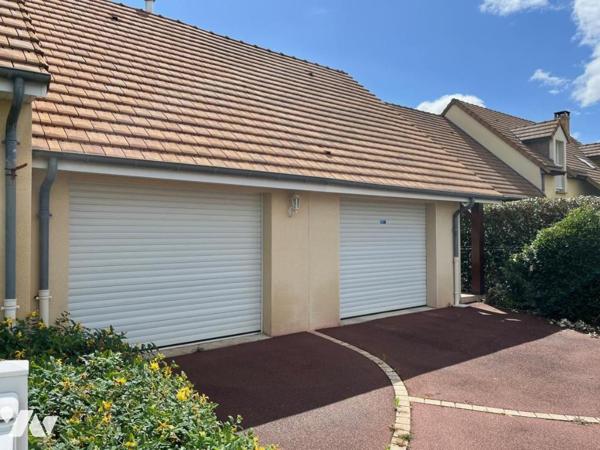 LA GUIERCHE Superbe pavillon de plain-pied sur 1173m², à 15 min du Mans