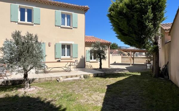 Maison à vendre    4 pièces •  L'Isle-sur-la-Sorgue