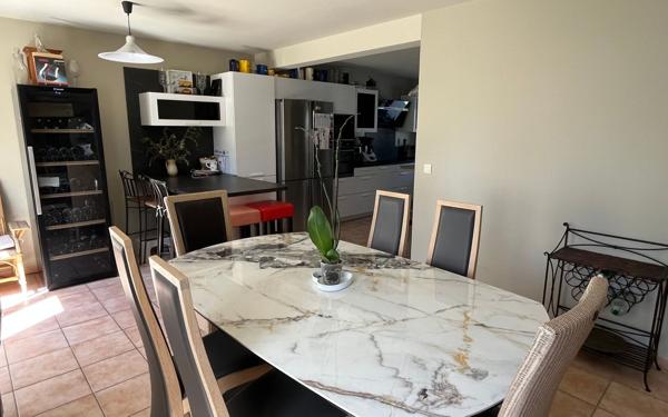 Maison à vendre    4 pièces •  L'Isle-sur-la-Sorgue