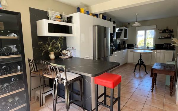 Maison à vendre    4 pièces •  L'Isle-sur-la-Sorgue