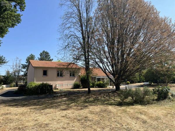 Achat - Maison Argentonnay 79150 5 pièces 170 m 2 8320 m 2