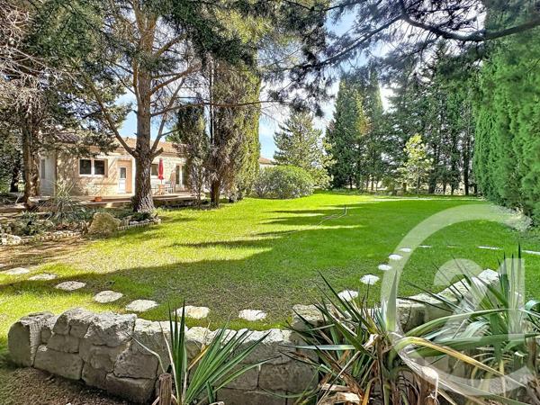 Maison à vendre  5 pièces - 145 m 2   CASTRIES  - 34