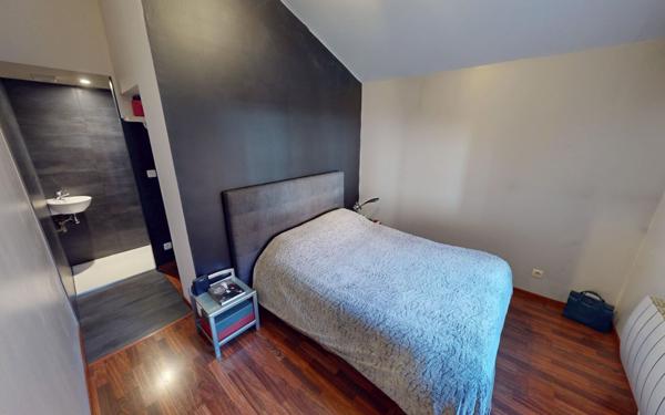 Maison à vendre    4 pièces •  Saint-Étienne