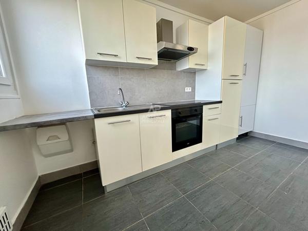 Appartement Poissy 3 pièce(s) 55 m2 €169 000 ** - Référence 8960