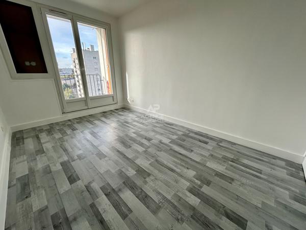 Appartement Poissy 3 pièce(s) 55 m2 €169 000 ** - Référence 8960