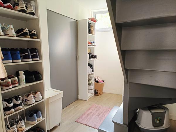 Maison de ville avec jardin, garage et potentiel d'évolution