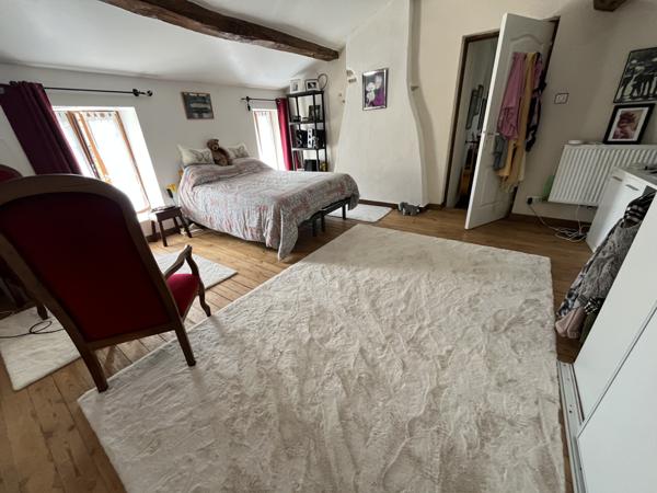 Airvault (79600) ref 94978 Secteur AIRVAULT Belle rénovation pour cette maison en pierres de 100m2 avec jardin et garage