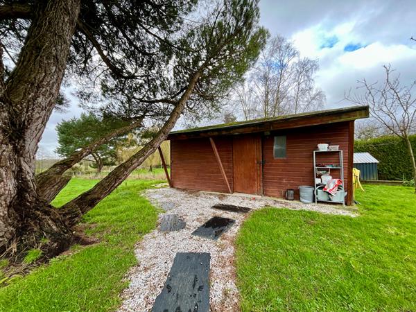 Maison à vendre à Taden proche Dinan- 5 pièces, 4 chambres, terrain de 1256m²