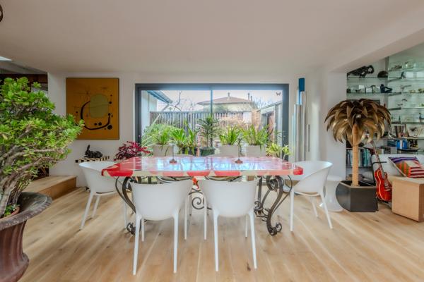 BIEN MIXTE AVEC LOCAL COMMERCIAL ET HABITATION À ANGRESSE