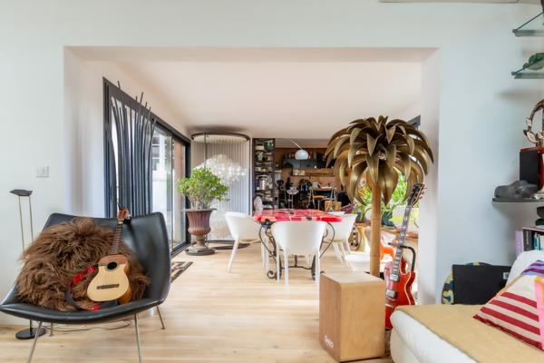 BIEN MIXTE AVEC LOCAL COMMERCIAL ET HABITATION À ANGRESSE