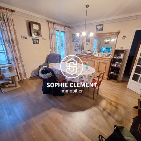 Beauvais (60000) ** L'AUDACIEUSE **